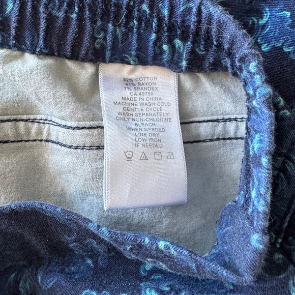 Isaac Mizrahi Live Women's 14 Abstract Floral Pull-On Stretch Pants Blue Jegging - Picture 7 of 12